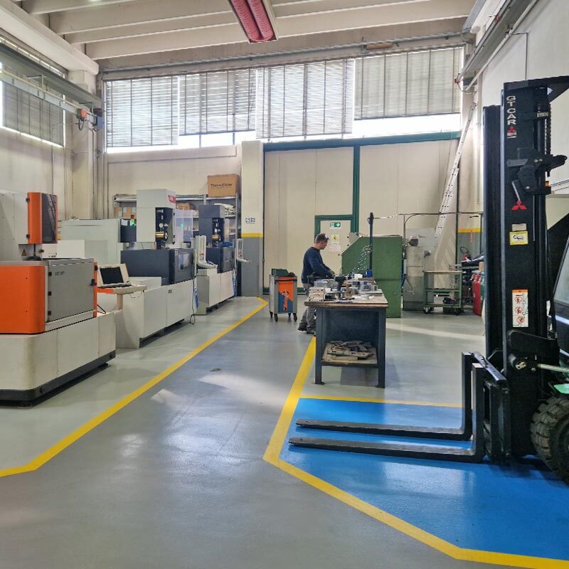 Sede aziendale e stabilimento di Stampi Rizzardini